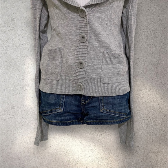 Mossimo Supply Co. Light Grey Button Up Cardigan - Picture 3 of 7